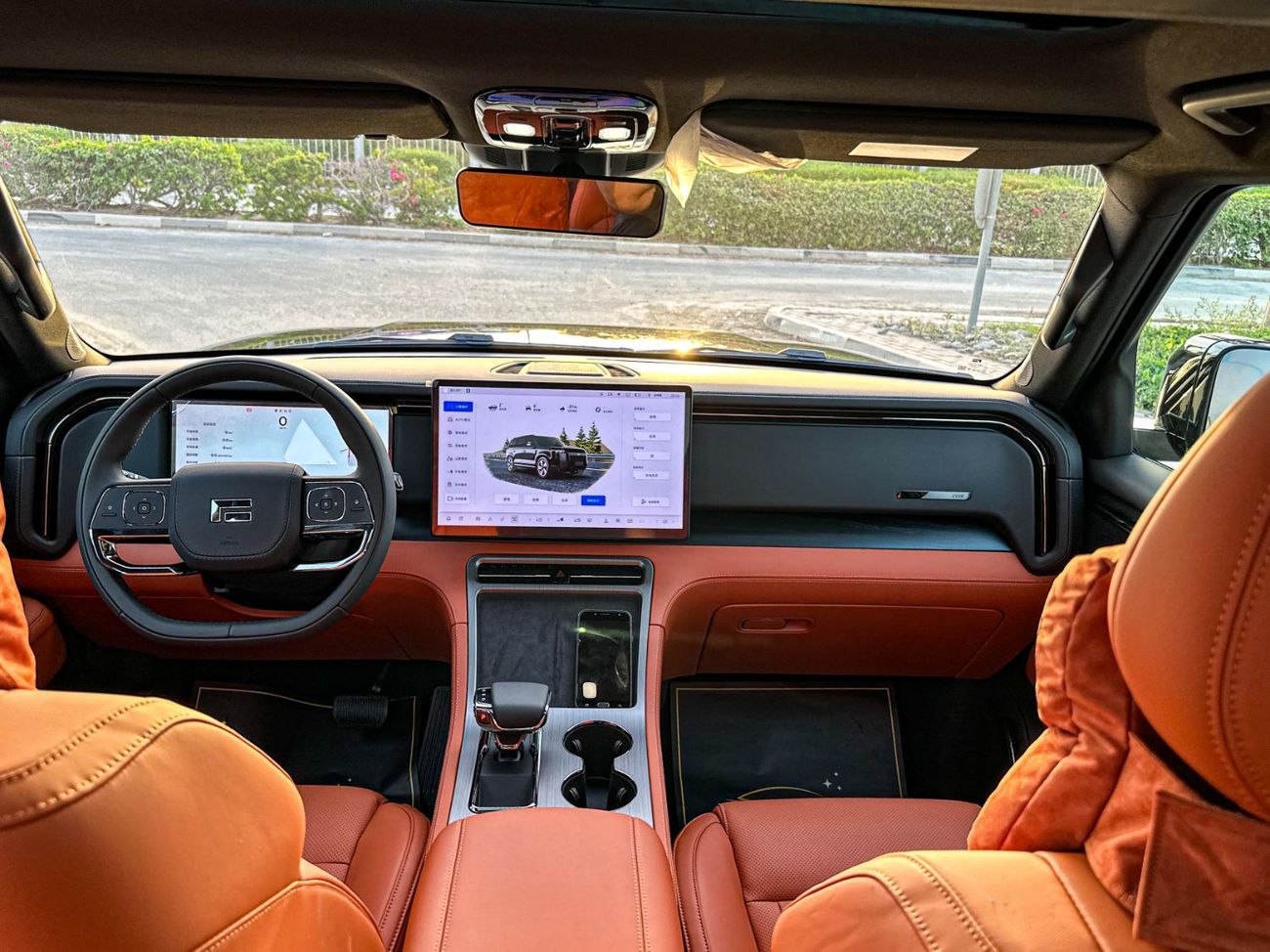 ROX 01 2025 Rox 01 / 1.5L Hybrid (Plug-In) / 7 Seats / 500 Hp / WLTC (1,115 Km) / Warranty & Service