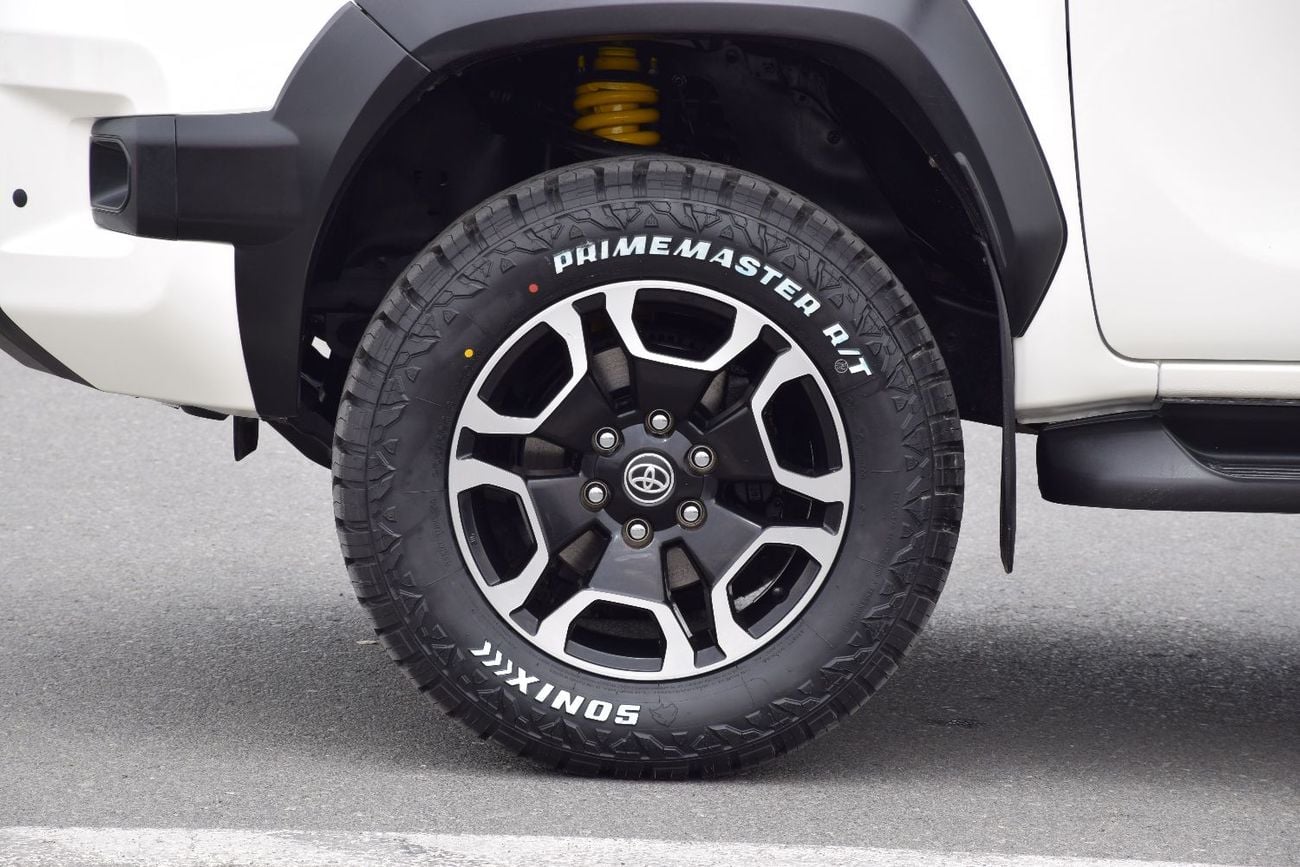 Toyota Hilux 2.4L Diesel Right hand drive (export only)