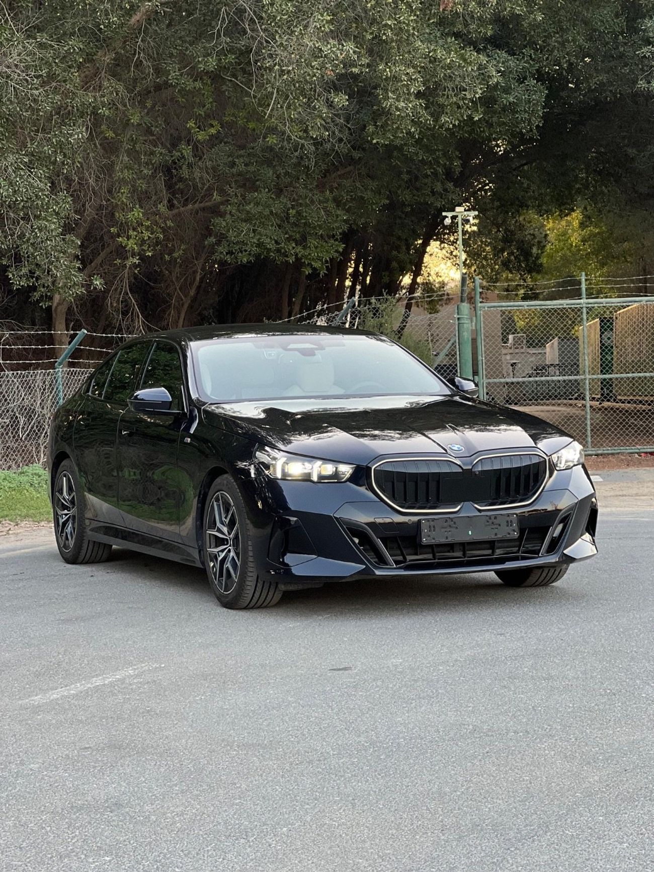 بي أم دبليو 520i M Sport V4 2.0L M-KIT