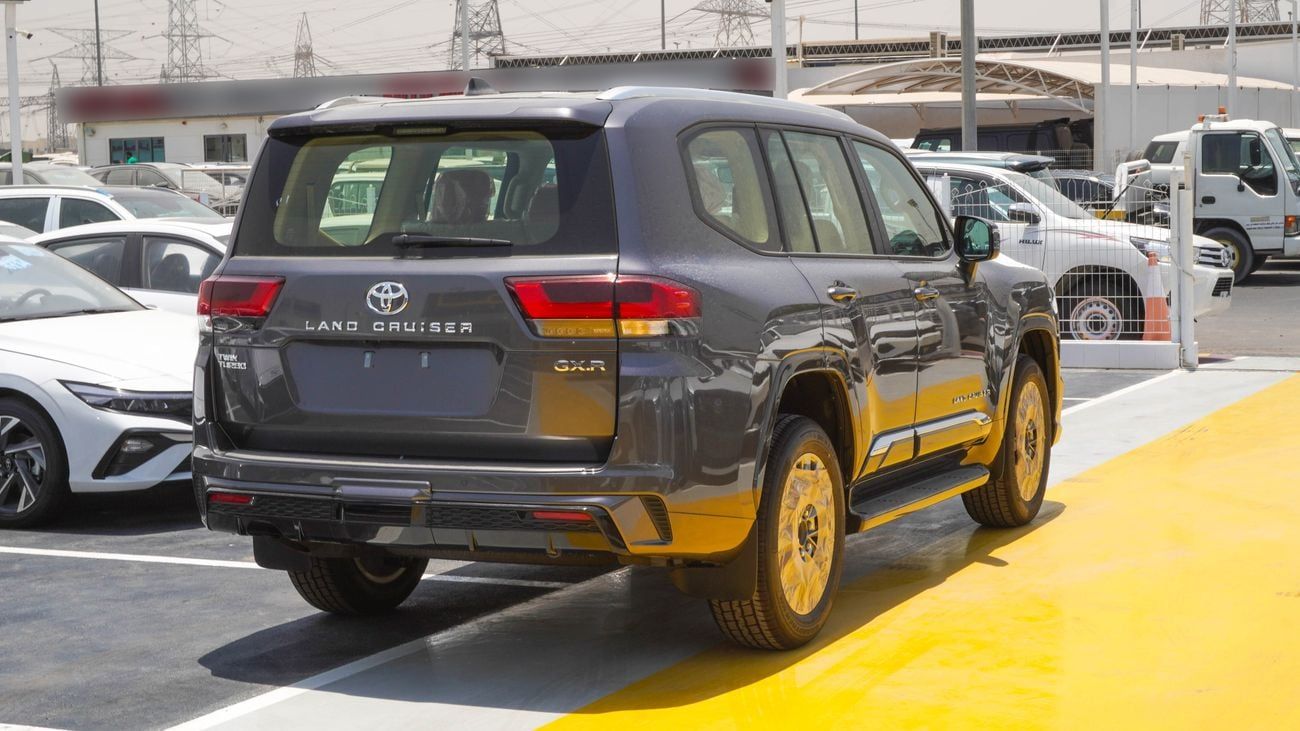 Toyota Land Cruiser GXR Twin Turbo 3.5 L V6