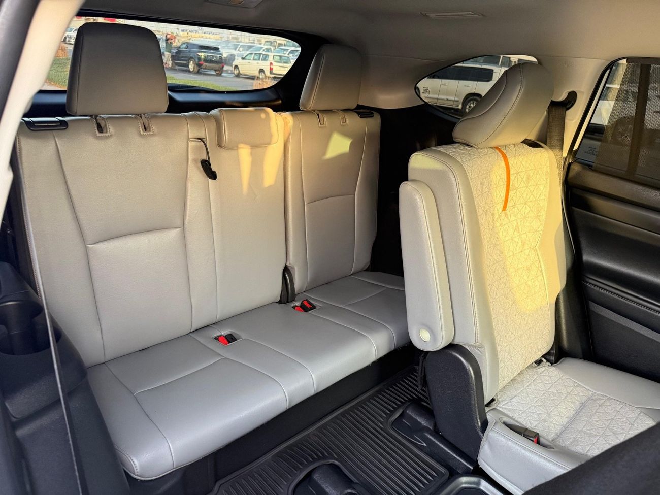 تويوتا هايلاندر GLE BRONZE ED HEV 2.5L