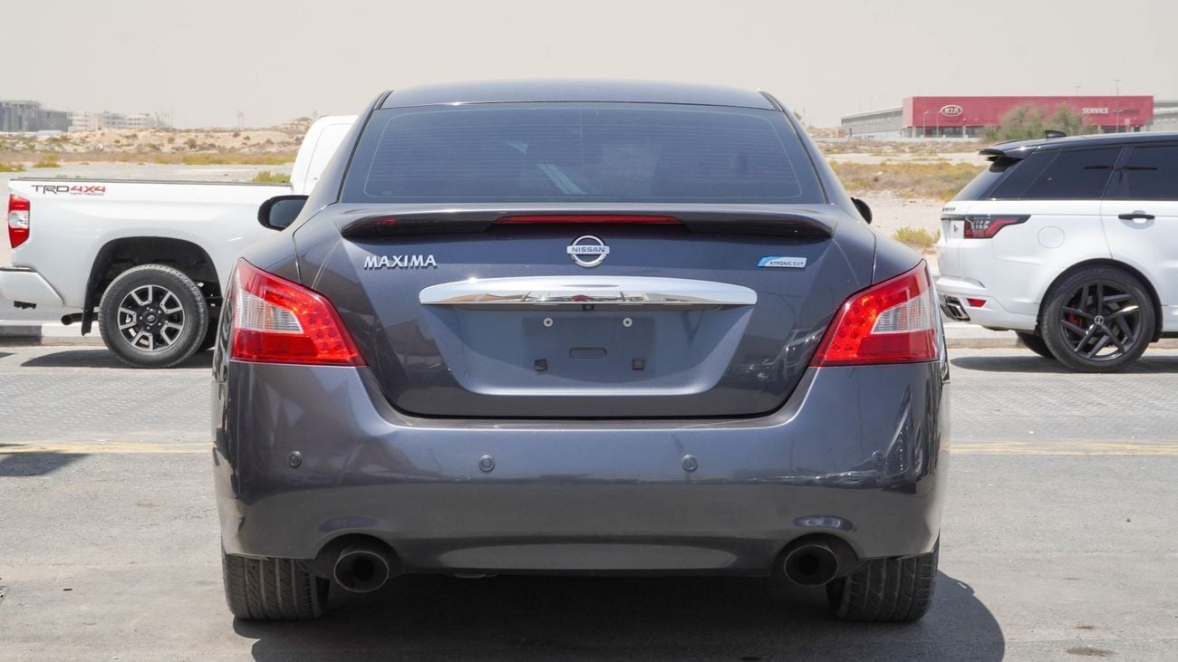 نيسان ماكسيما