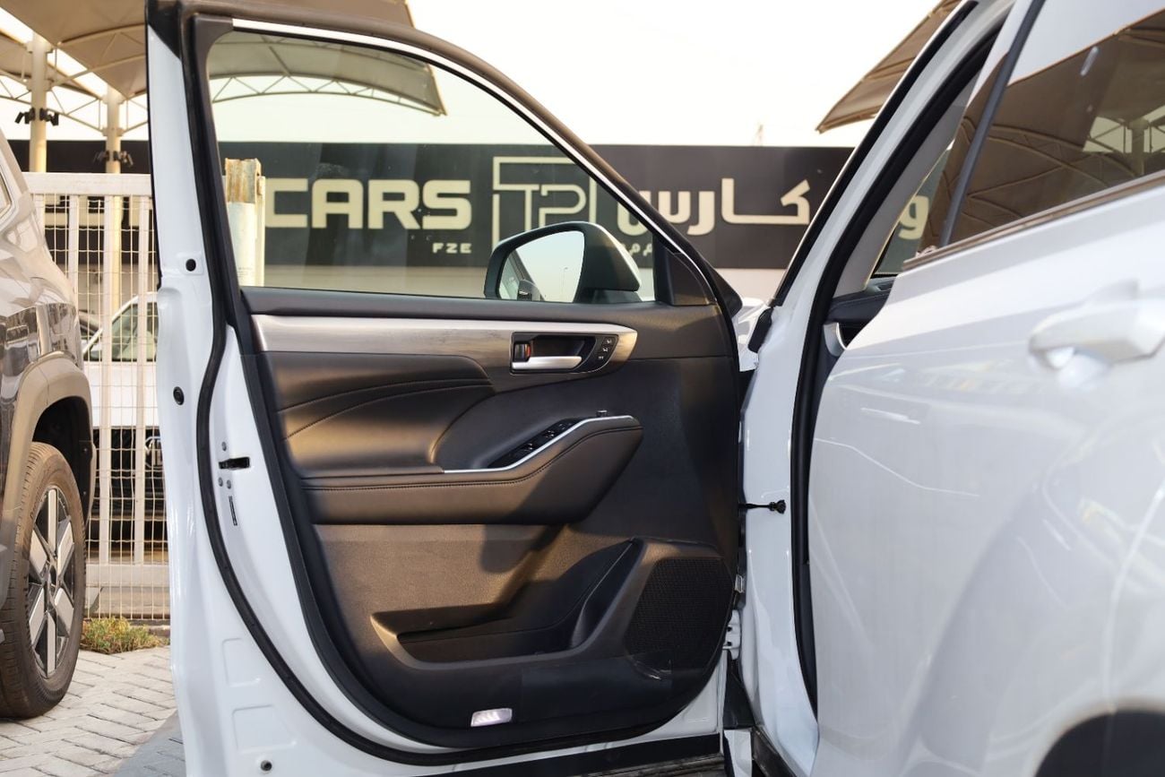 تويوتا هايلاندر VXR تويوتا هايلاندر ليميتد إي فور (Limited E-Four) هجين موديل 2026 جديدة تماماً (زيرو)، بمواصفات صينية. 