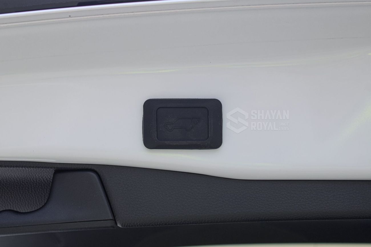 Toyota RAV4 LHD XLE-E 2.5L PETROL AWD AT 2025MY