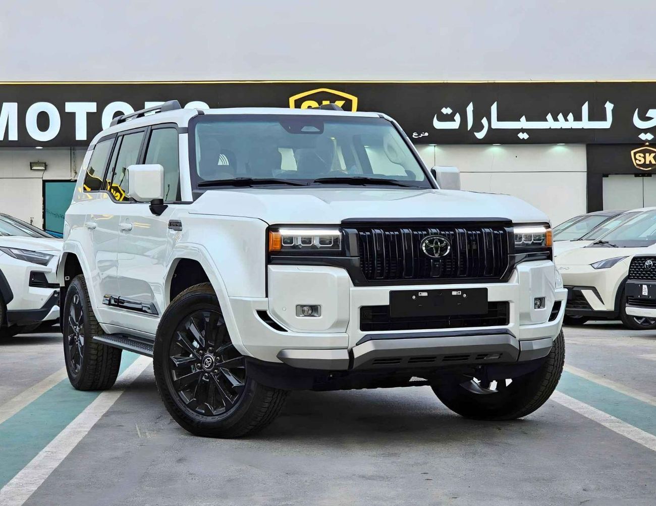 Toyota Prado LUXURY TURBO/ 2.4L V4 PETROL/ 360* WITH HEADUP DISPLAY/ RADAR/ PANORAMIC (CODE # PPLX1)