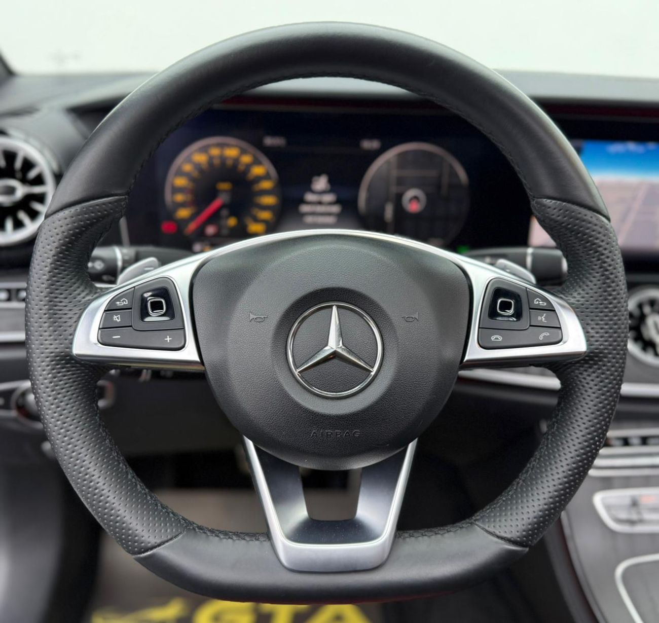 Mercedes-Benz E300 Coupe 2017 Mercedes-Benz E300 Coupe, Full Service History, Fully Loaded, Excellent Condition, GCC