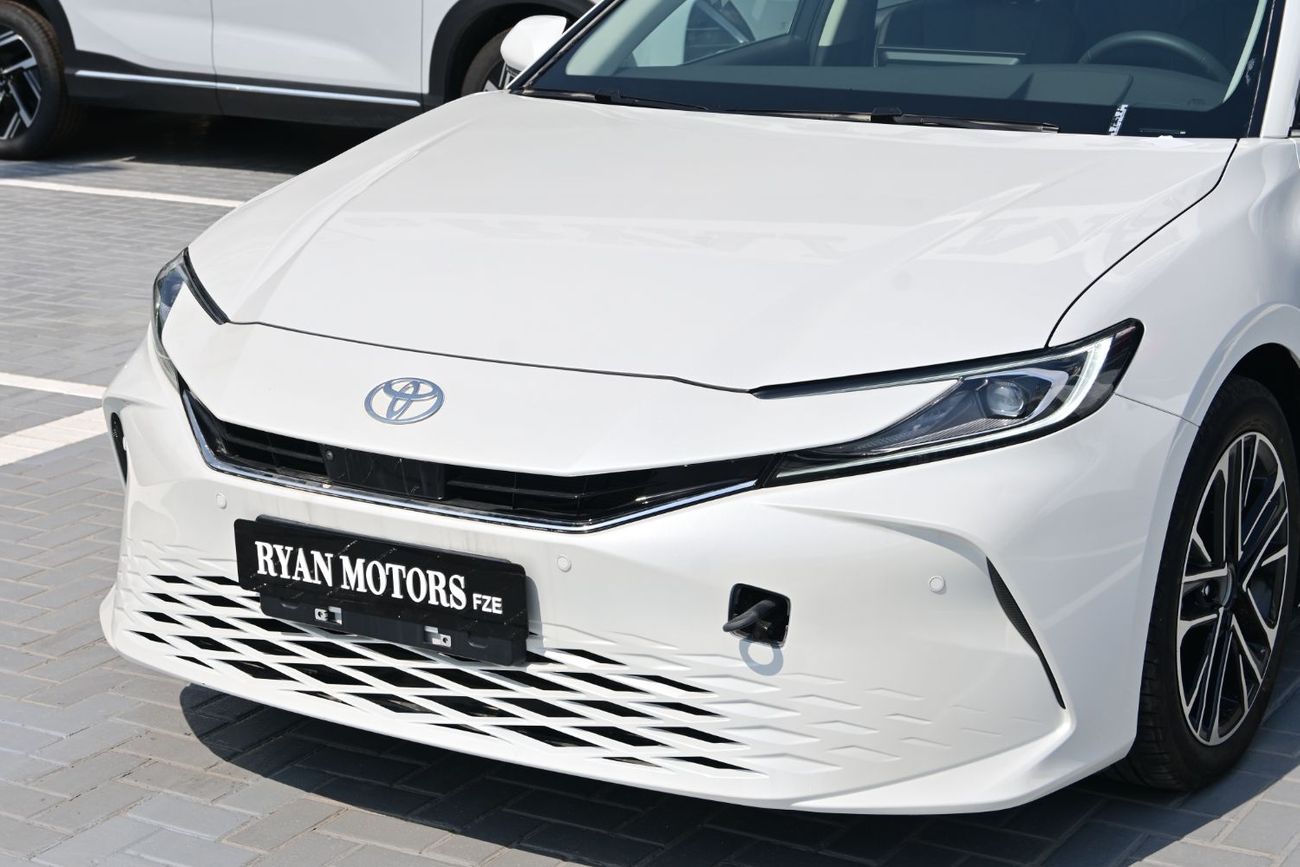 Toyota Camry Toyota Camry Premium 2.5L Hybrid Chinese, Model 2025, Color White