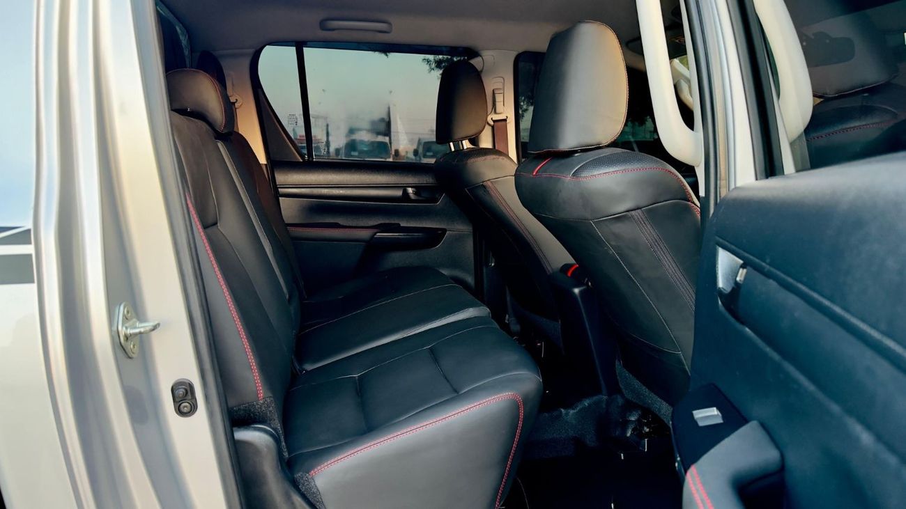 تويوتا هيلوكس GR SPORTS KIT INSTALLED | 2.8L DIESEL ENGINE | RHD | DOUBLE CABIN