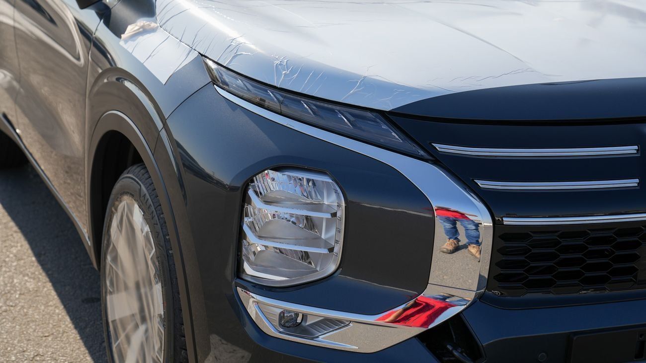 ميتسوبيشي آوتلاندر HIGHLINE ميتسوبيشي أوتلاندر 2026 – الفئة المتوسطة (G12) 2.5 لتر | SUV بسبعة مقاعد | مواصفات الخليج |