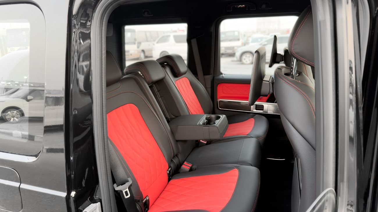 Mercedes Benz G63 AMG STANDARD 2026 Mercedes-Benz AMG G 63 4.0L AT Petrol (Black-Red)