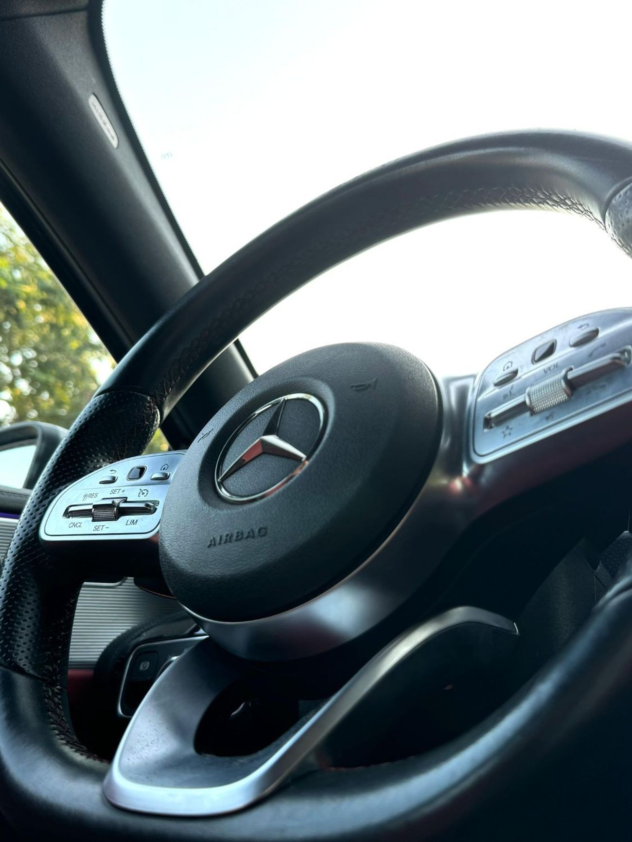 مرسيدس بنز A 200 Premium + 2.0L