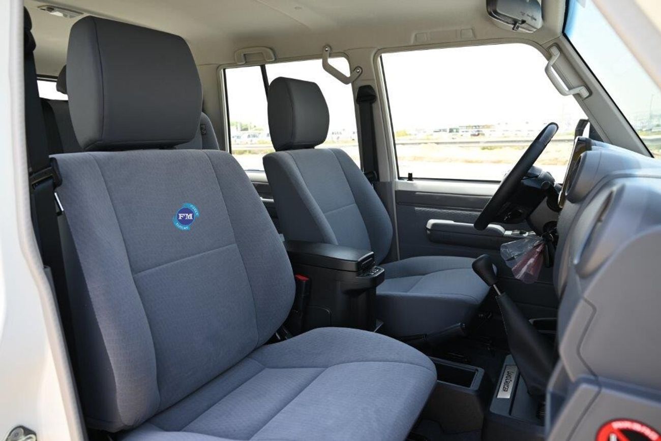 Toyota Land Cruiser 70 76  4.0L Petrol Manual Transmission