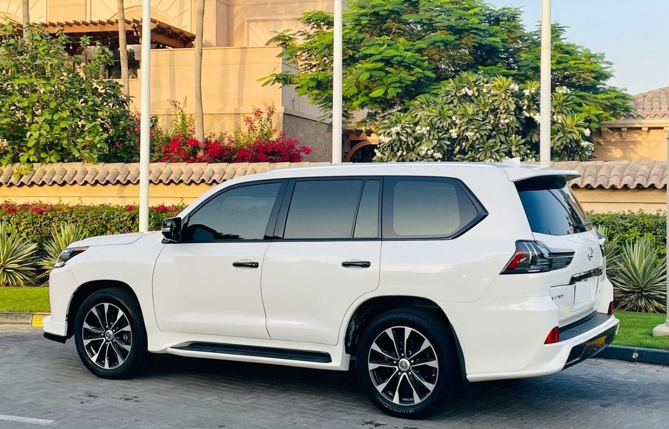 Lexus LX570 SIGNATURE