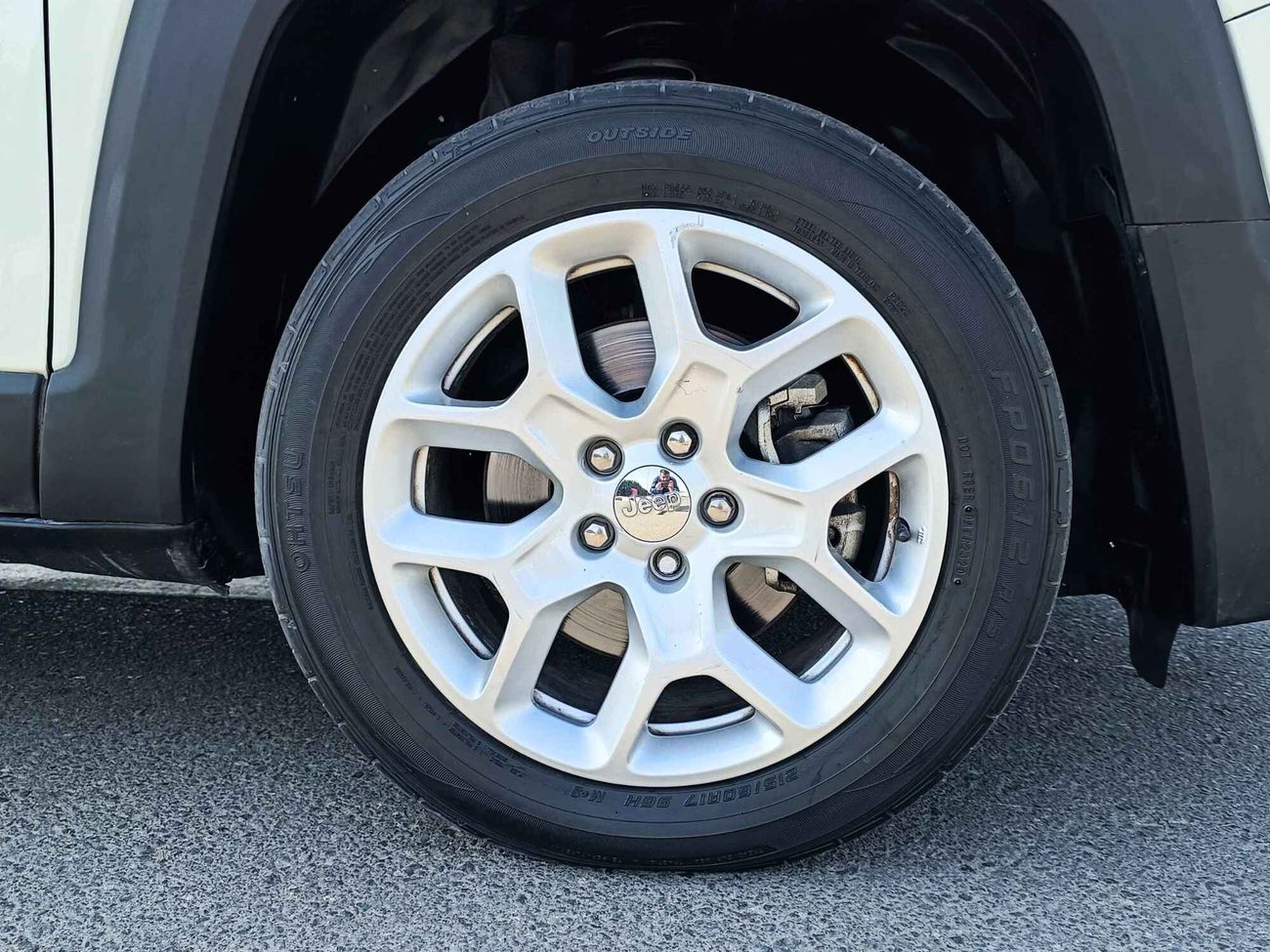 Jeep Renegade LATITUDE/ DVD/ LEATHER/ LOT#39541