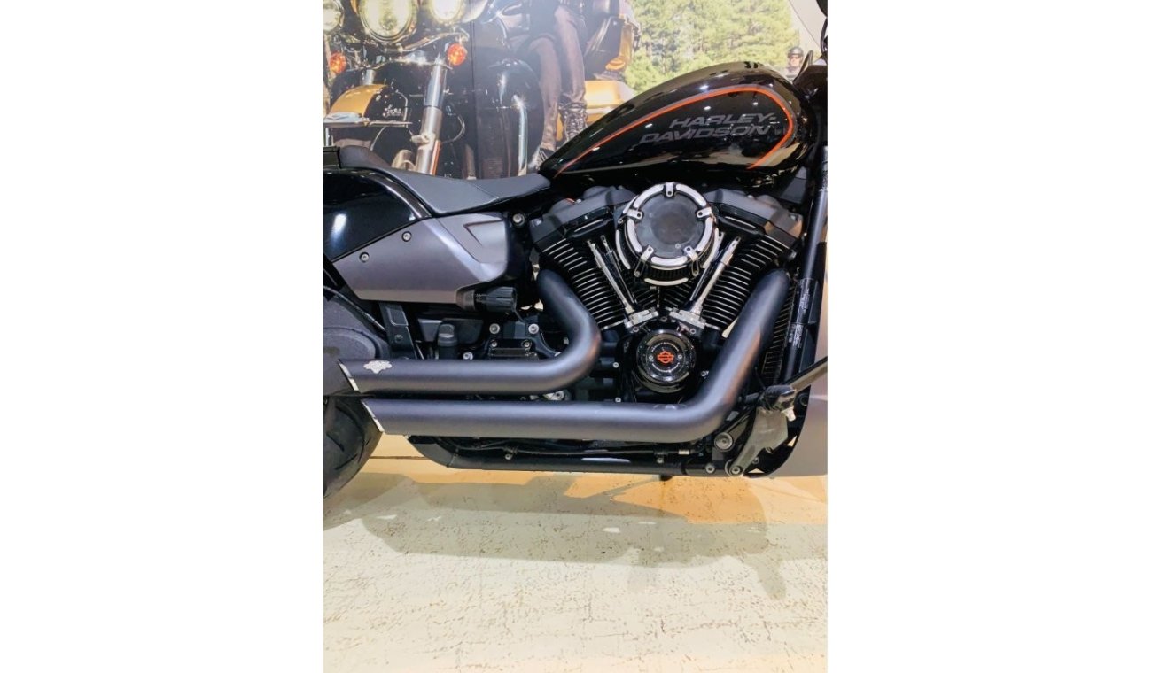 Harley-Davidson Softail FXDR 114 / GCC / One Owner / List of Accessories