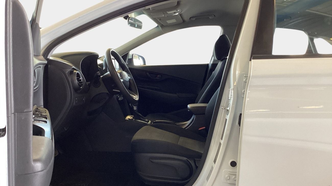 Hyundai Kona 2.0 AUTO GL SMART | Guaranteed Warranty | 0 Down Payment