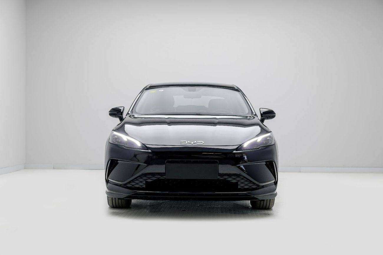 بي واي دي سيل 05 DM-i ID Luxury 1.5L - Black Inside Grey | Export Only