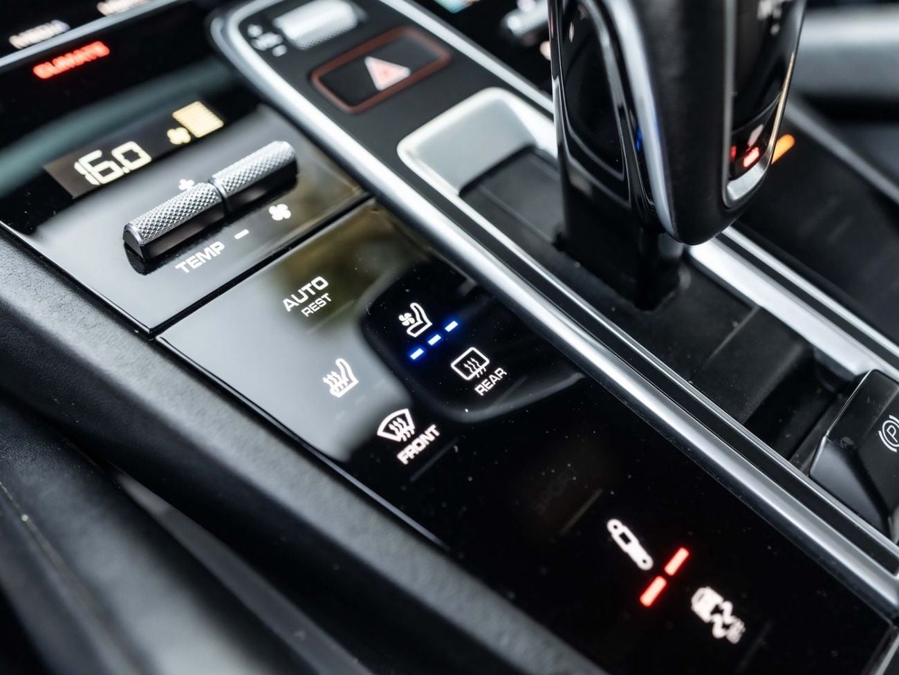 Porsche Cayenne Porsche Cayenne Turbo 2019 for 2,867.00 AED monthly