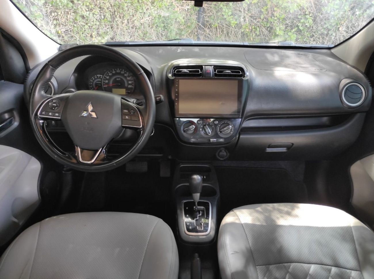 Mitsubishi Attrage GLX Premium 1.2L Mitsubishi Atrage 2021 1.2 full automatic Gcc