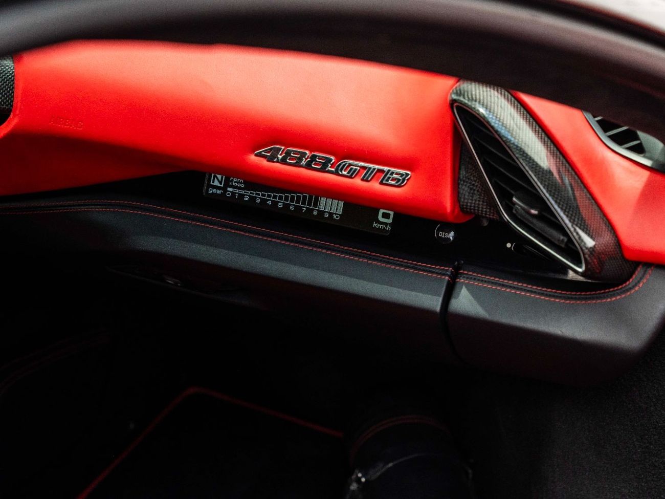 فيراري 488 2016 FERRARI 488 GTB • OFFICIAL FERRARI AGENCY SERVICE HISTORY