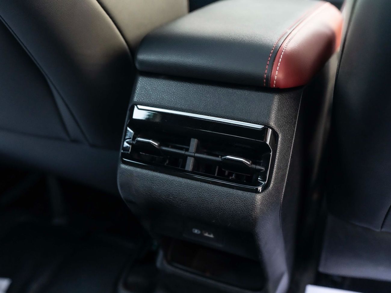 Geely Coolray GF