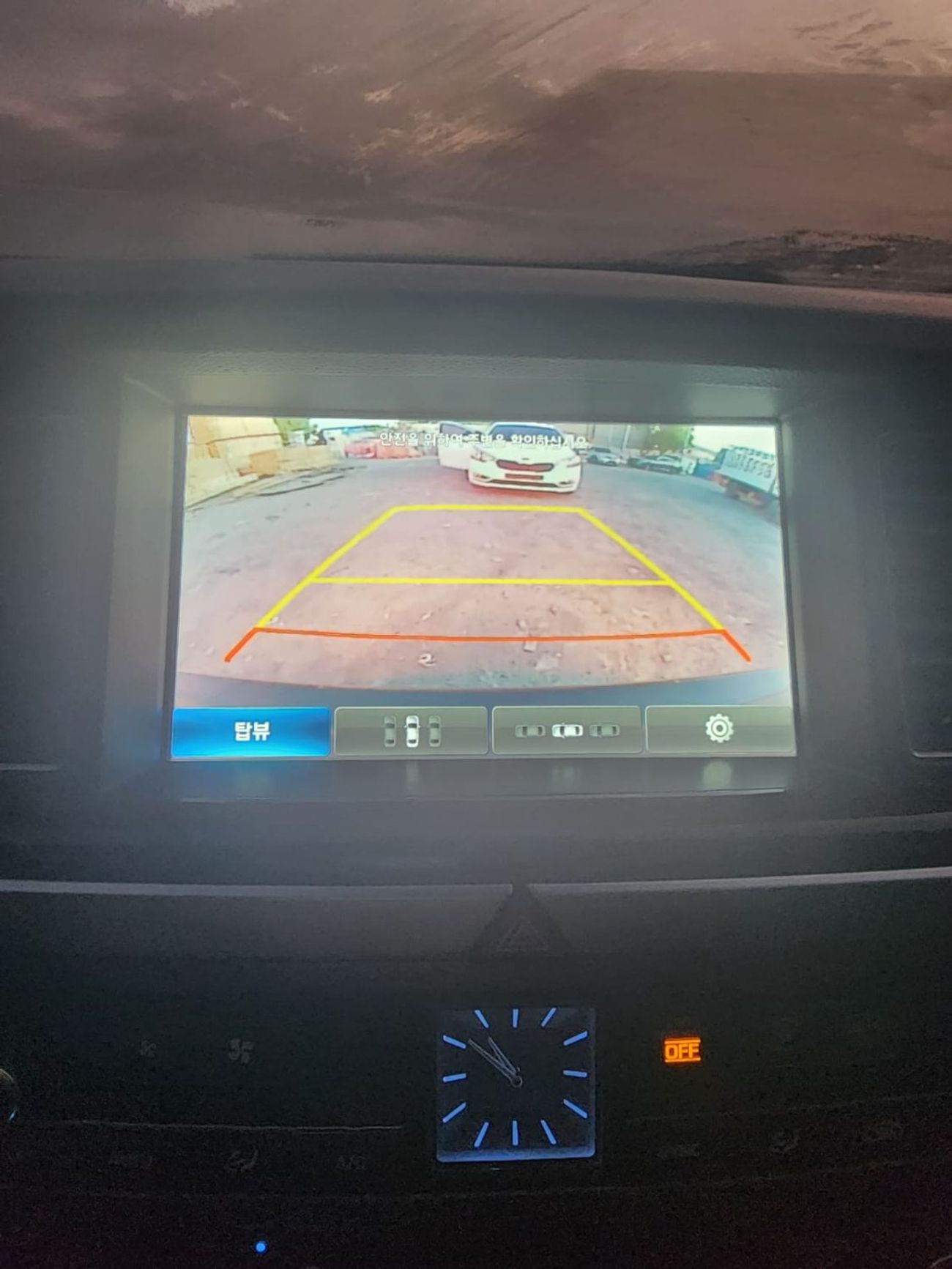 هيونداي جينيسس HYUNDAI GENESIS 2016 FRESH IMPORT WITH LOW MILEAGE