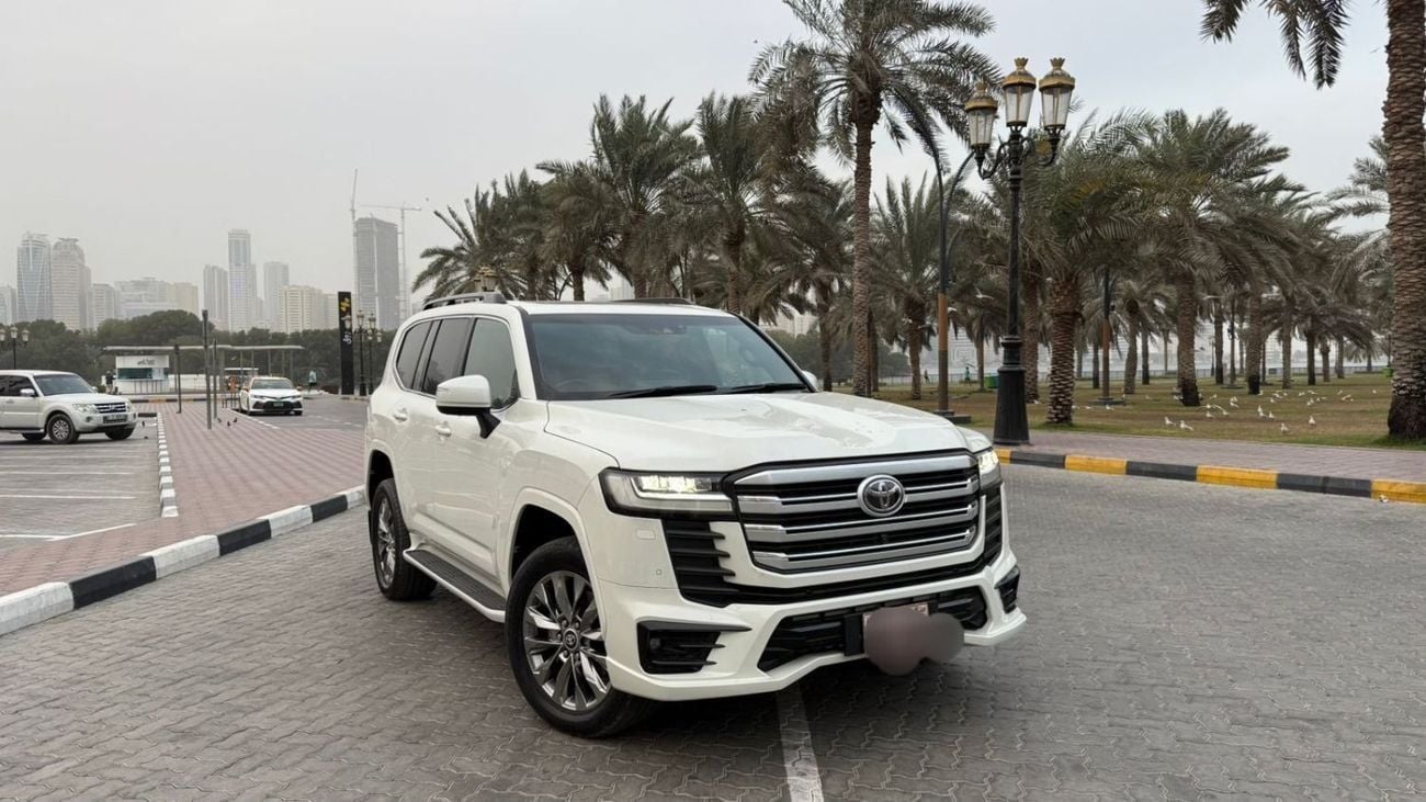 Toyota Land Cruiser Toyota landcruise 2022MODEL Engine 3.3l Diesel Transmission Automatic Interior Black colour white pu