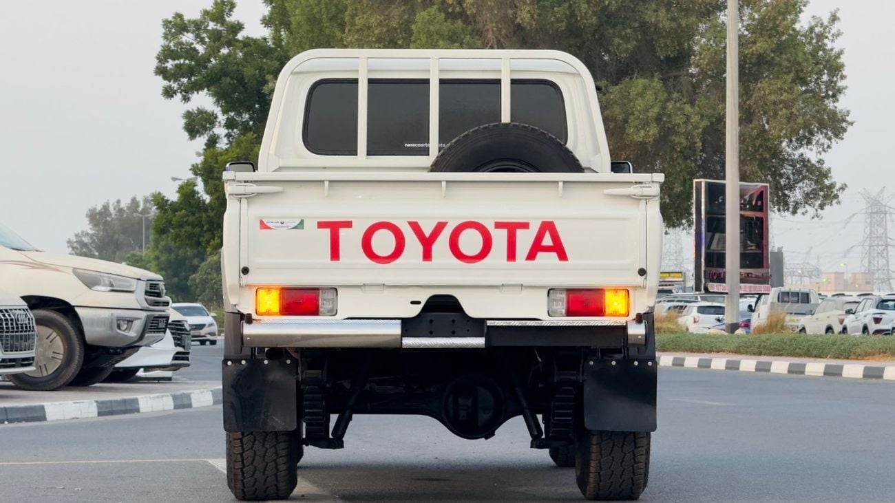 Toyota Land Cruiser Pick Up SINGLE CABIN | 4.5L DIESEL | MANUAL TRANSMISSION | RHD | 2010