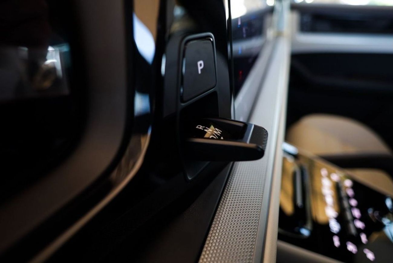 بورش كايان Porsche Cayenne 2024 GCC under Agency Warranty with Flexible Down-Payment.