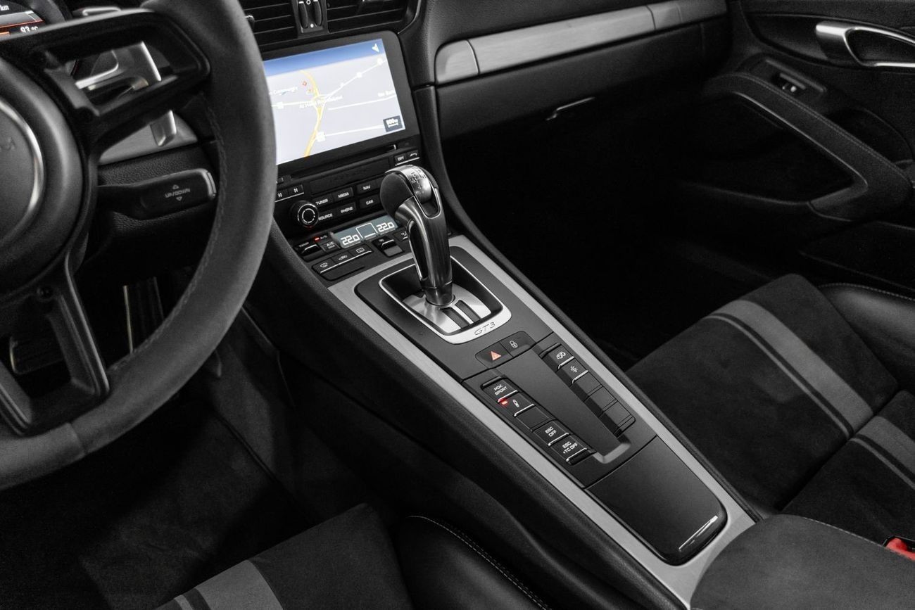 Porsche 911 GT3 3.8L (475 HP) Coupe