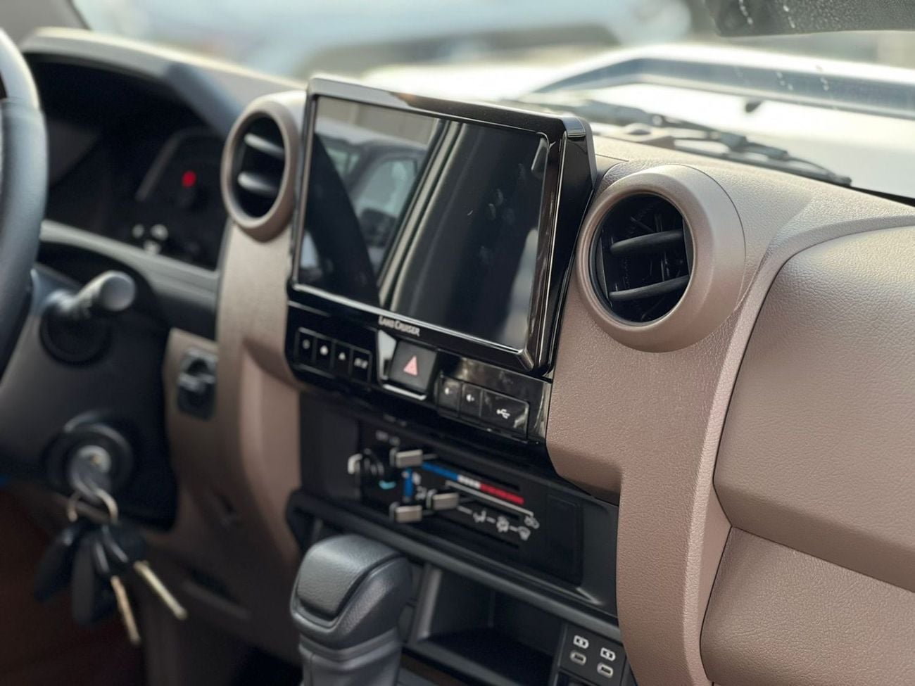 تويوتا لاند كروزر 70 Toyota Land Cruiser LC 76 4.0 2025