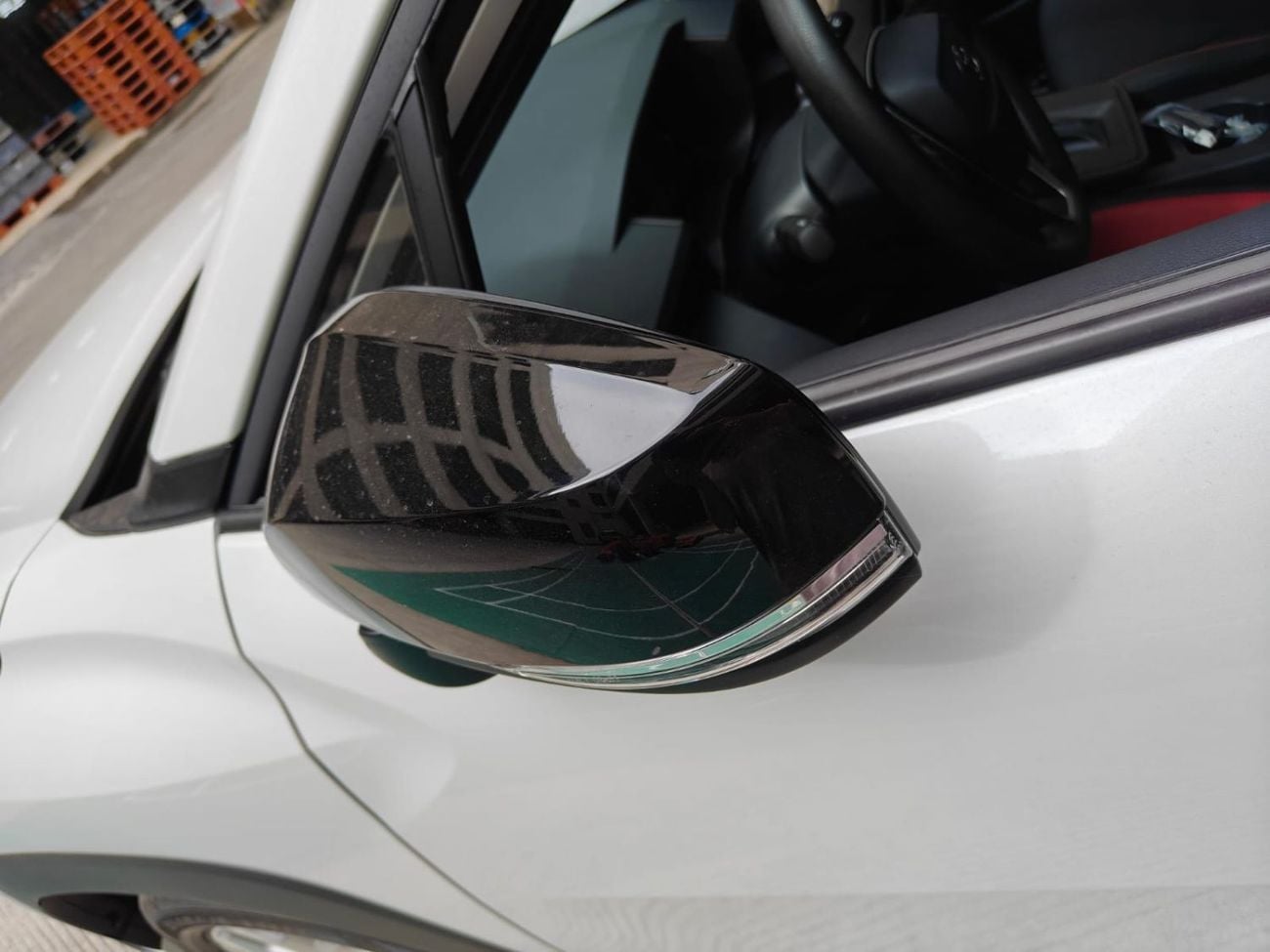 تويوتا فرونتلاندر Toyota FRONTLANDER 2.0L (LEATHER SEATS) LEADING VERSION