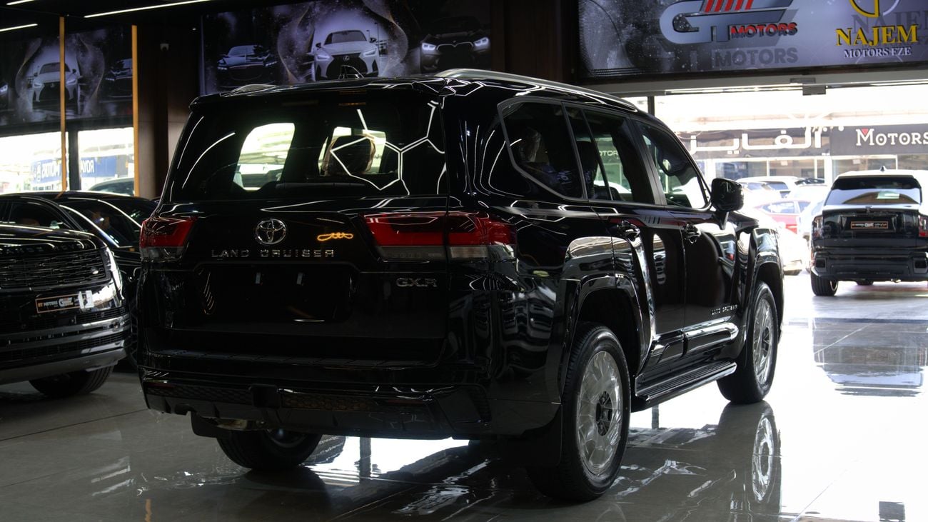 Toyota Land Cruiser GXR 3.5 L V6