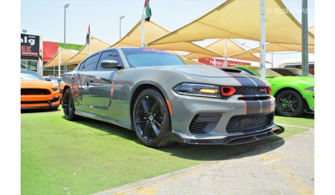 دودج تشارجر *SCAT PACK* Charger V8 6.4L 2018/ Leather Interior/SRT Kit/ Very Good Condition