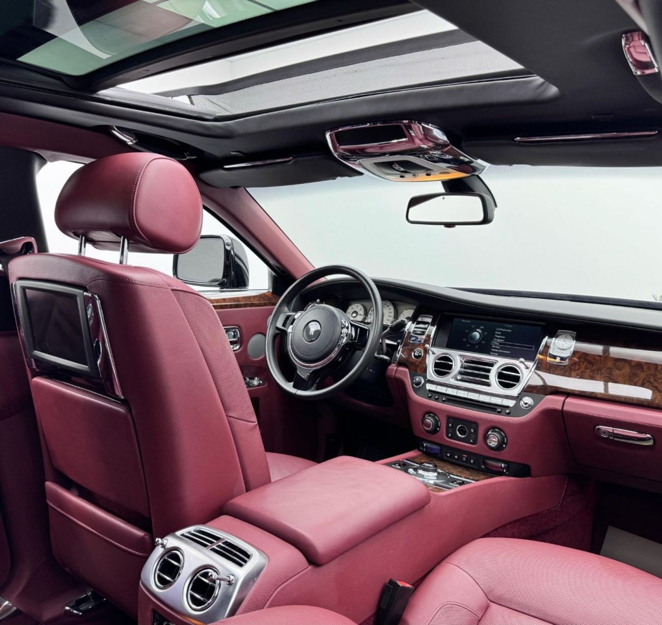 Rolls-Royce Ghost Std 6.6L 2011 Rolls-Royce Ghost, Full Service History, GCC