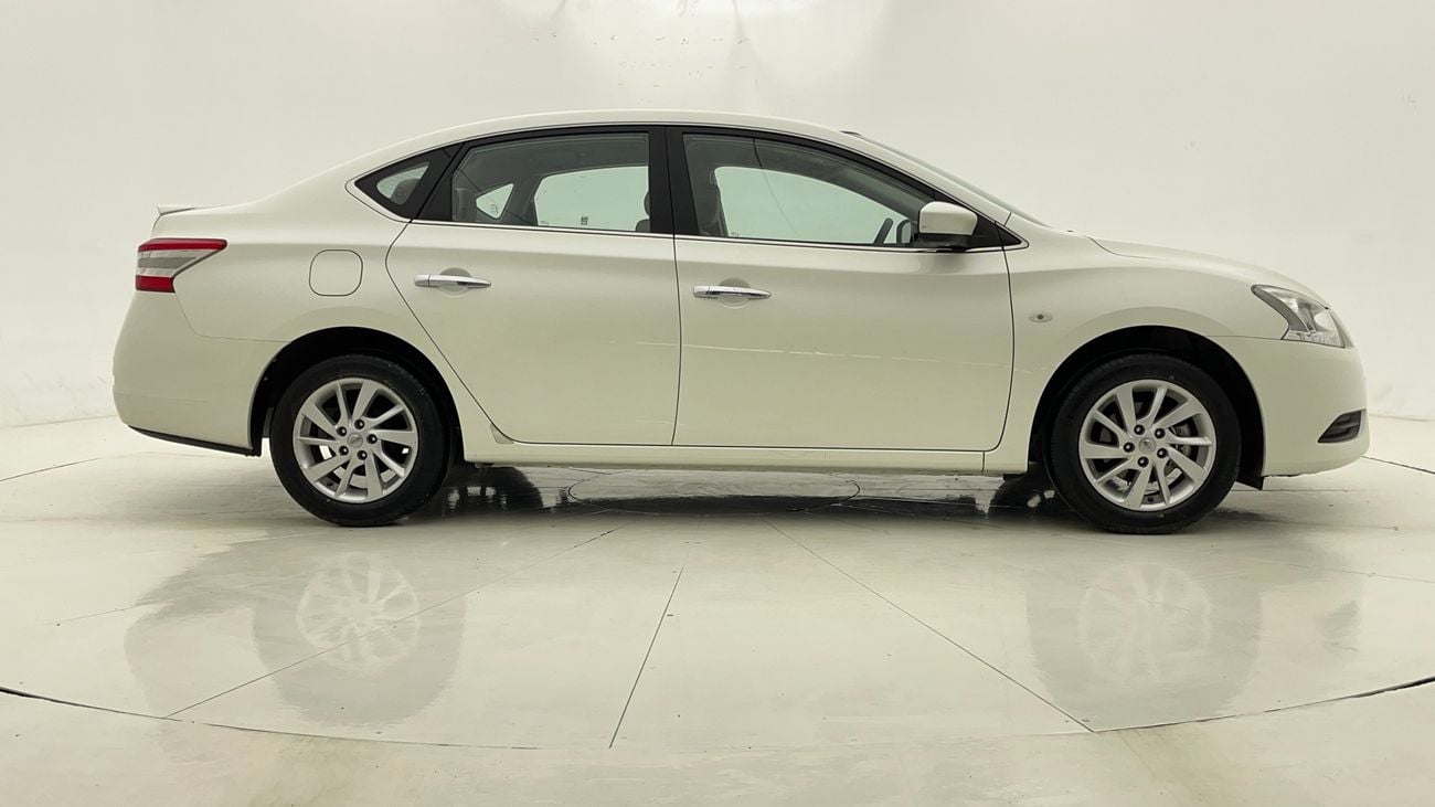 نيسان سنترا S 1.8 | بدون دفعة مقدمة | اختبار القيادة في المنزل