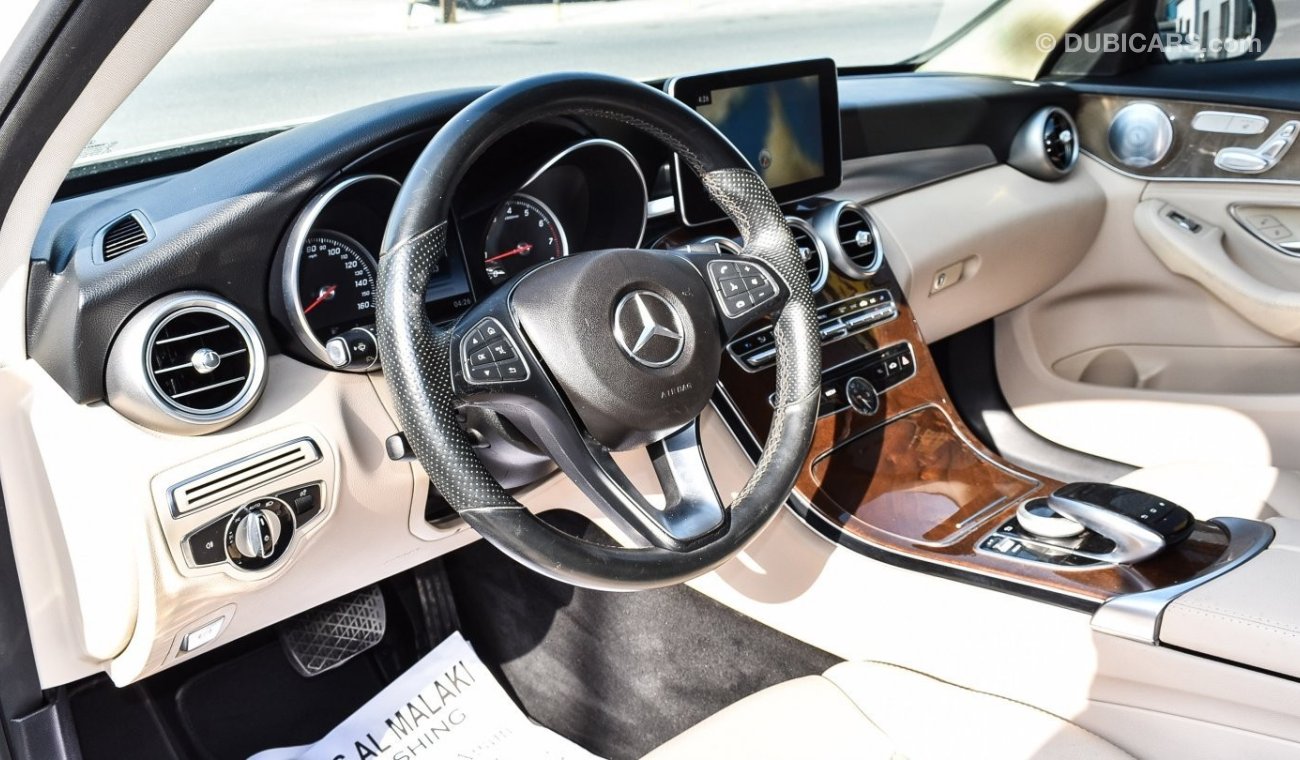 مرسيدس بنز C 300 4Matic