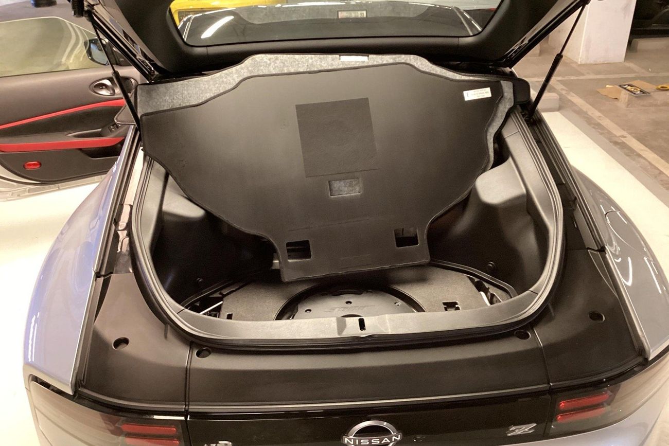 Nissan 400 Z Z Coupe A/T | Guaranteed Warranty | 0 Down Payment