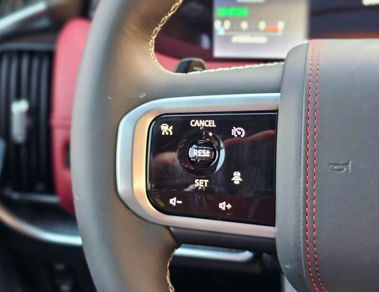 نيسان باترول LE PLATINUM TURBO ثنائي اللون || محرك بنزين V6 سعة 3.5 لتر / كامل المواصفات مع شاشة ترفيه RR