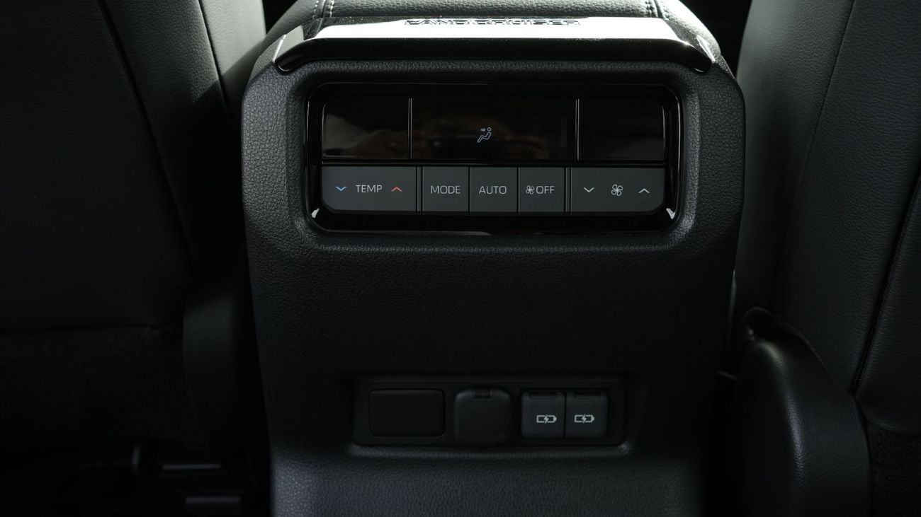 Toyota Prado 2026 Toyota Land Cruiser Prado 2.8L AT Diesel (White-Black)