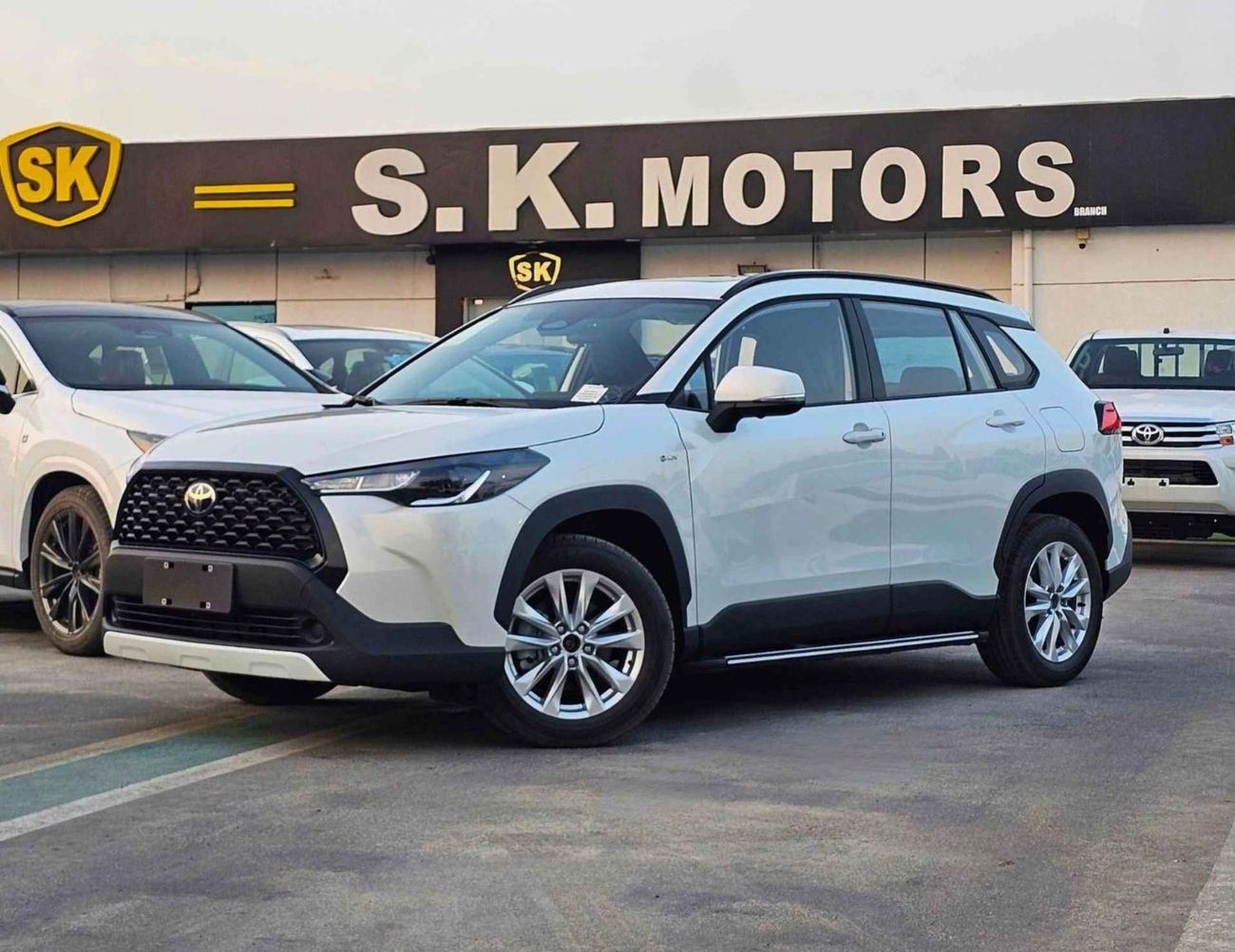 تويوتا كورولا كروس ELITE HYBRID/ 2.0L V4 /FULL OPTION/ FRONT&REAR CAMERA, DRIVER POWER SEAT / CODE#CRCHCF