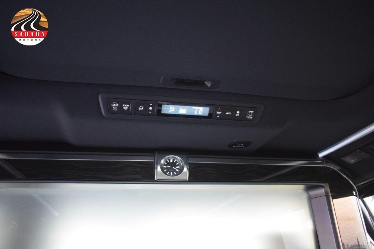 Lexus LM 300H LM 300H Executive  2.5L Hybrid 4-Seater Automatic