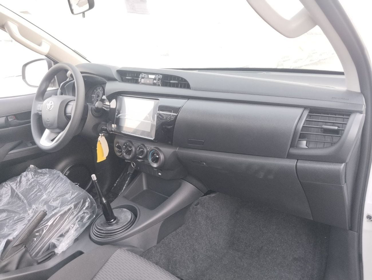 تويوتا هيلوكس GL Toyota Hilux Country Double Cab 4F 2.4L Manual Diesel | 03 Years Warranty