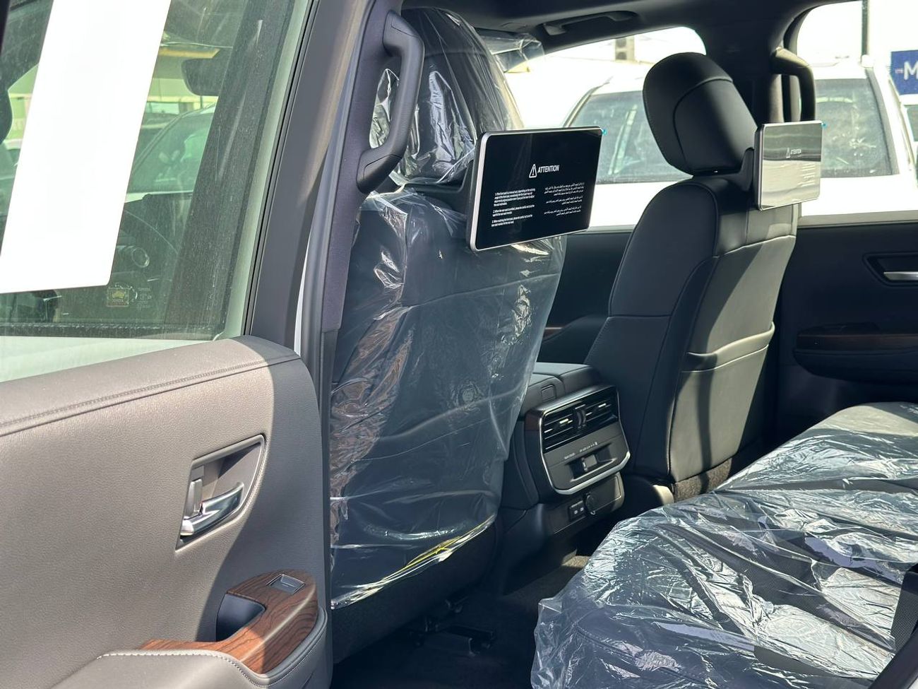 Toyota Land Cruiser GXR 4.0L PTR A/T // 2026 // High Option With Dvd&Back Camera , Sunroof , Leather & Power Seats // Sp