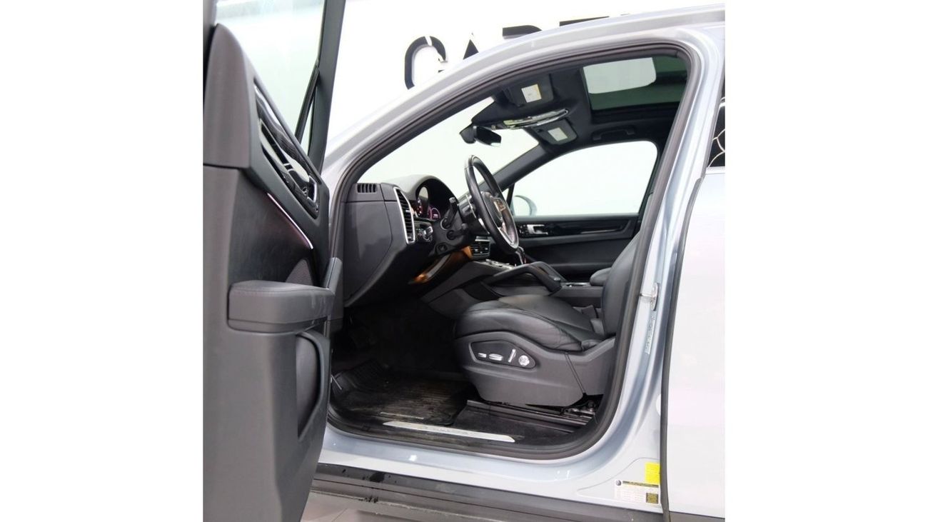 Porsche Cayenne Std 3.0L-V6-European Specs-Accident Free-Excellent Condition