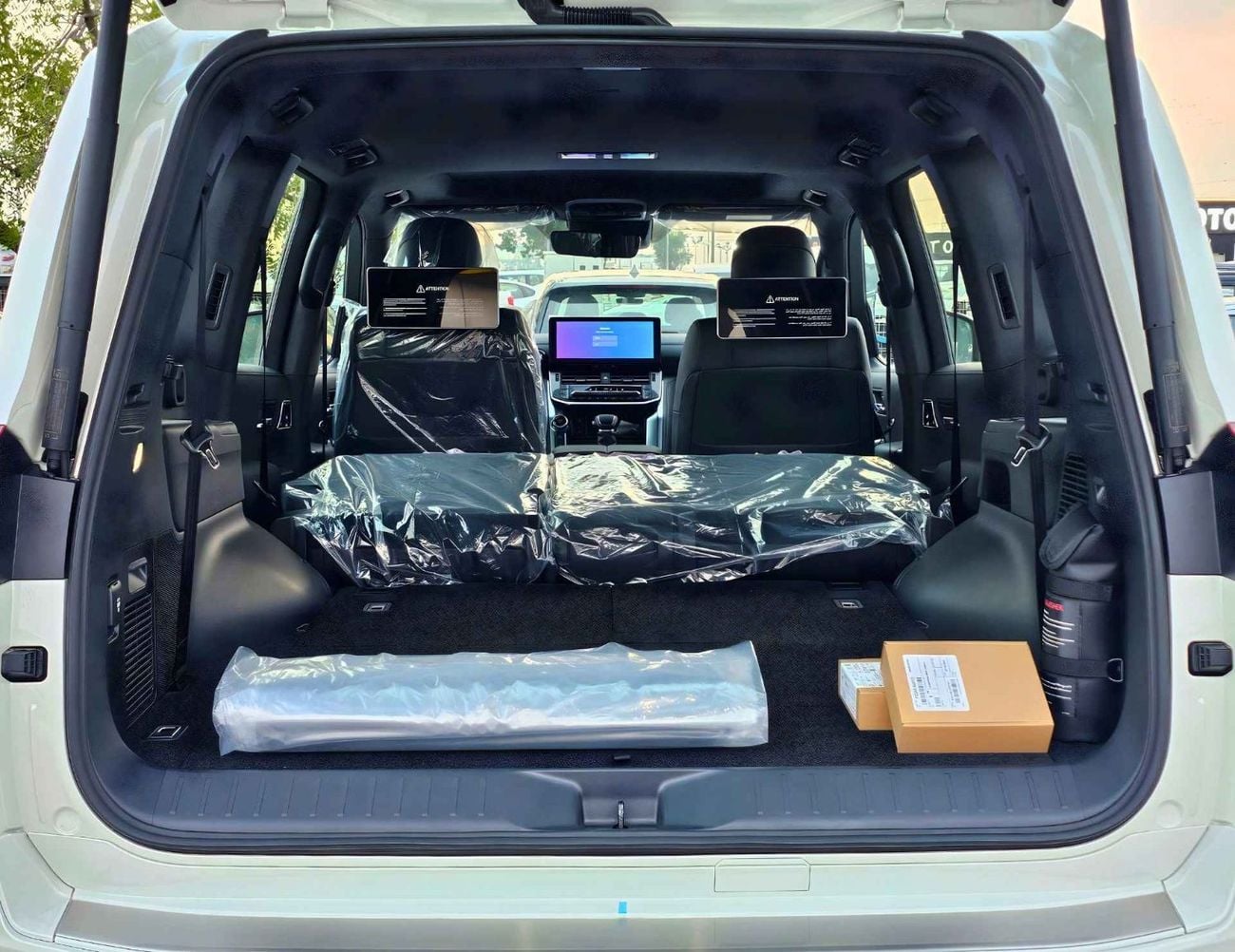 Toyota Land Cruiser VX  | 4.0L V6 PETROL | RADAR | BIG DVD | JBL SPEAKERS | 360*CAMERA | SUNROOF (CODE#VX4MA)