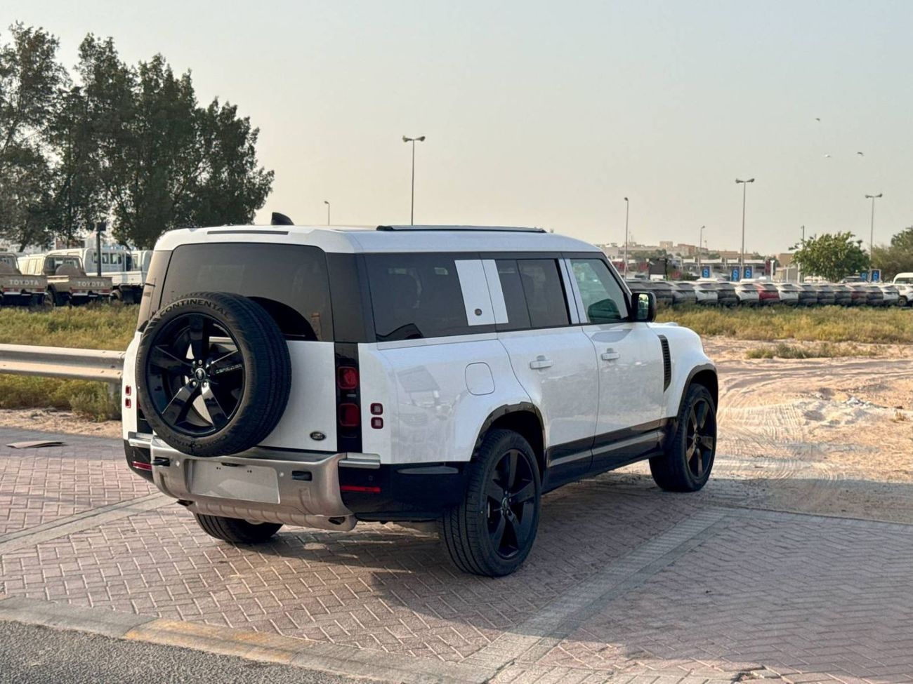 Land Rover Defender DEFENDER S 130 P400 7-SEATS BRAND NEW 0KM