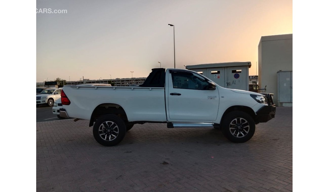 تويوتا هيلوكس TOYOTA HILUX PICK UP RIGHT HAND DRIVE (PM1365)