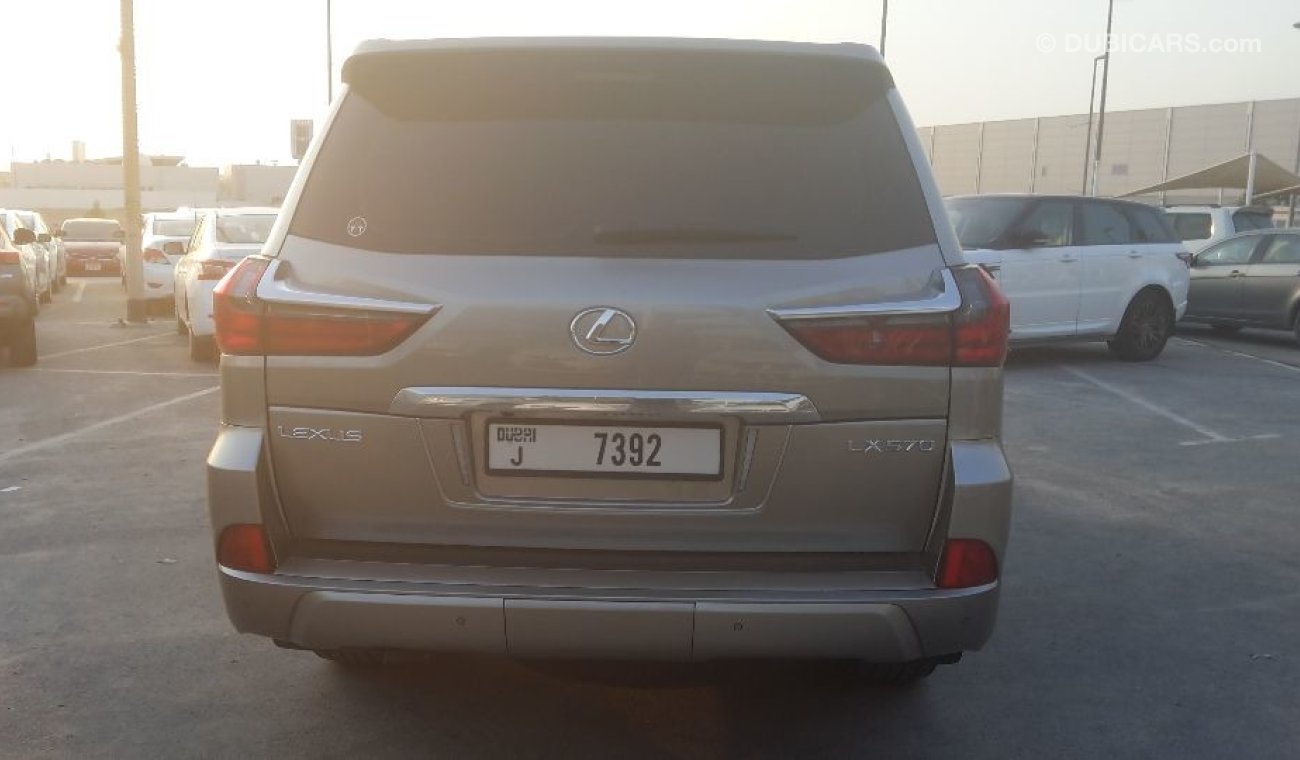 Lexus LX570 فل ابشن