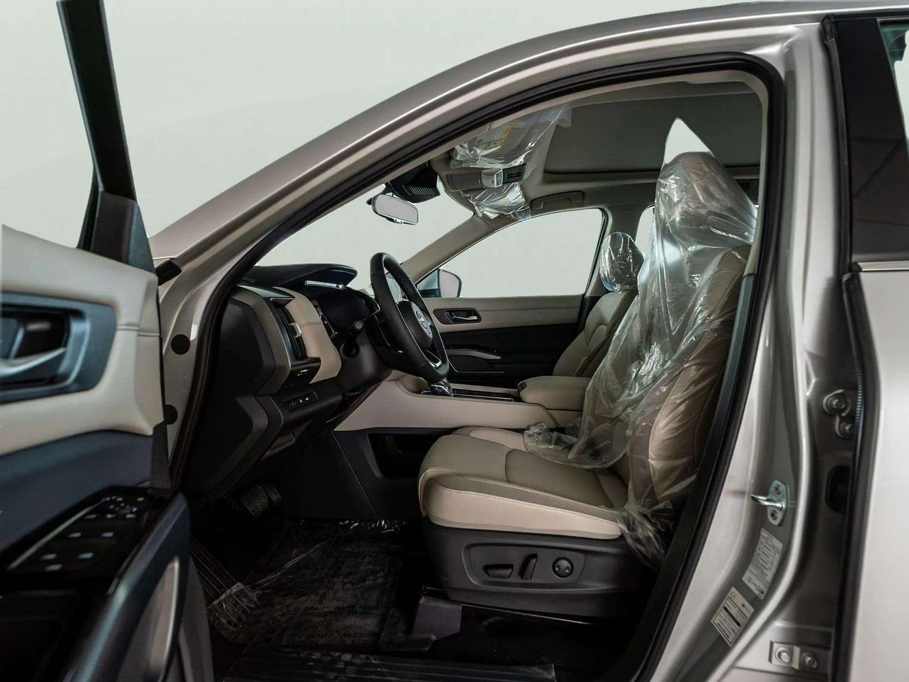 Nissan Pathfinder SV 3.5
